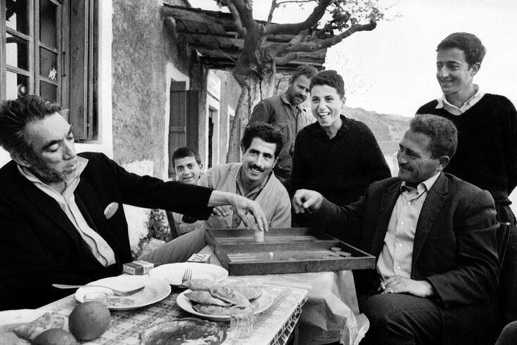 Tavli, Nard, backgammon: one board, many names